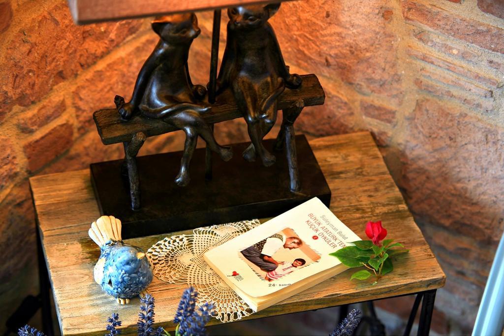 Hotel Fikretbey Konagi à Ayvalı Extérieur photo