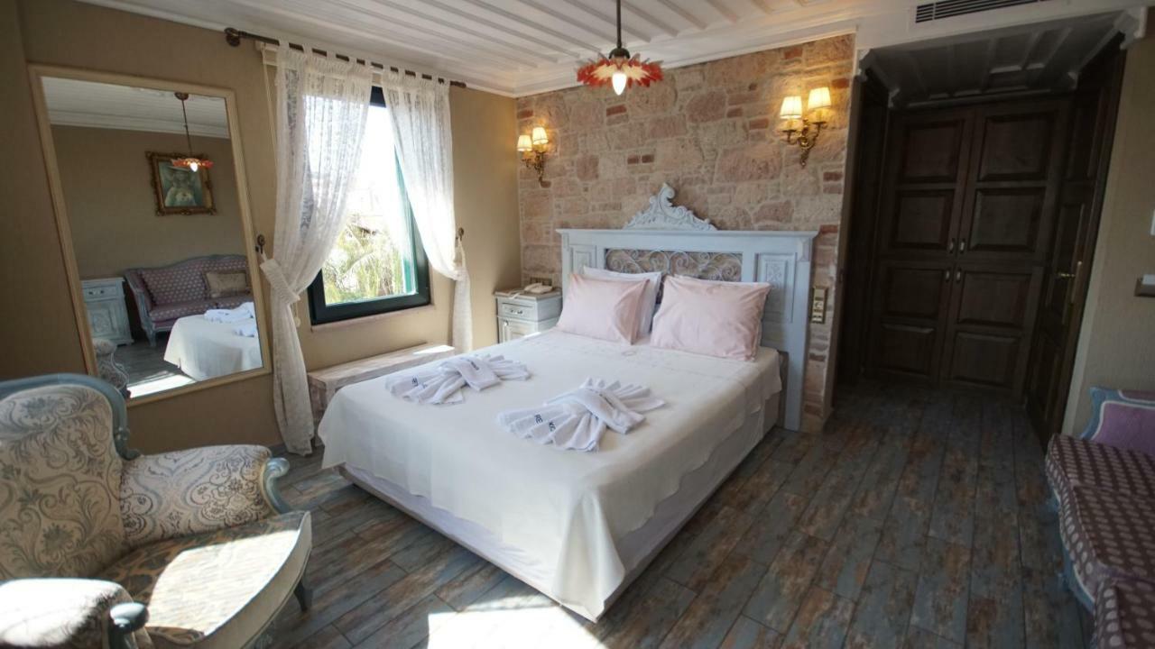 Hotel Fikretbey Konagi à Ayvalı Extérieur photo