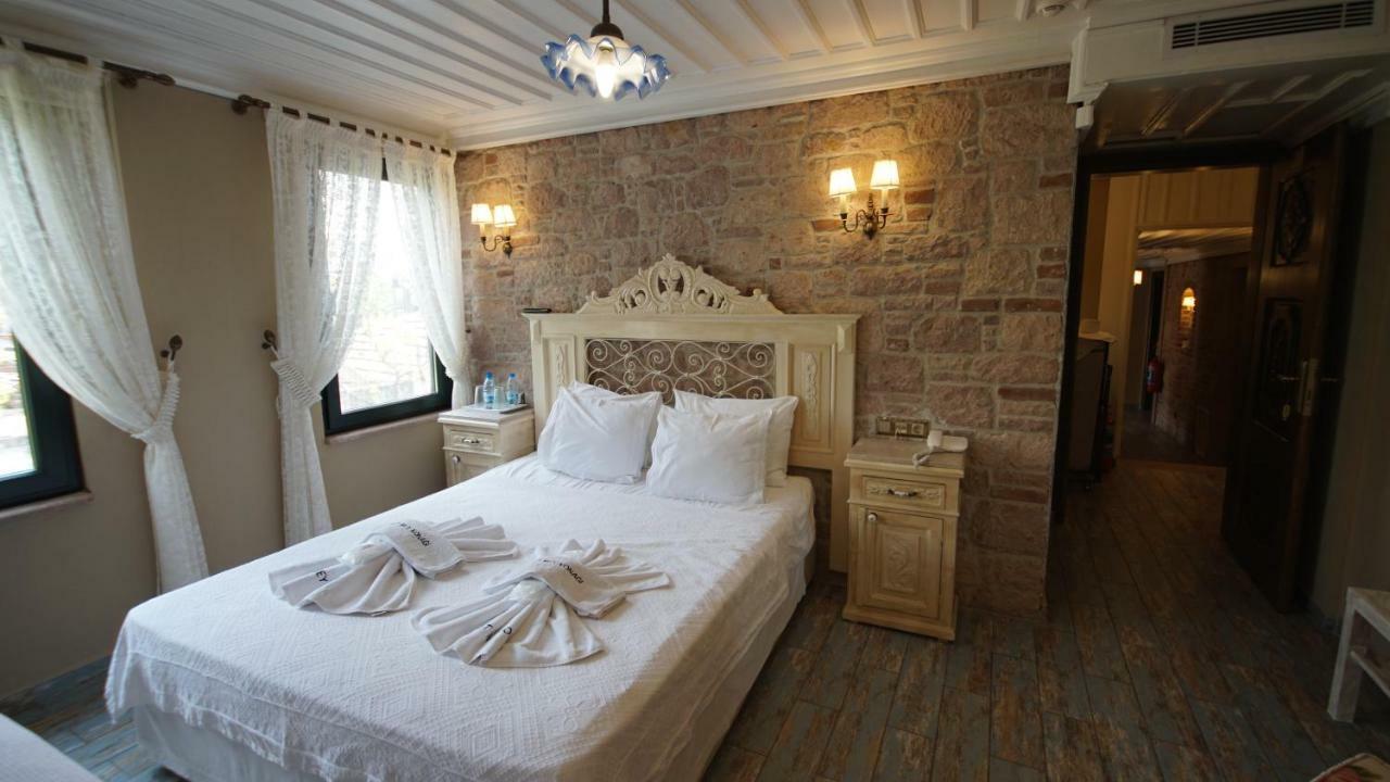Hotel Fikretbey Konagi à Ayvalı Extérieur photo