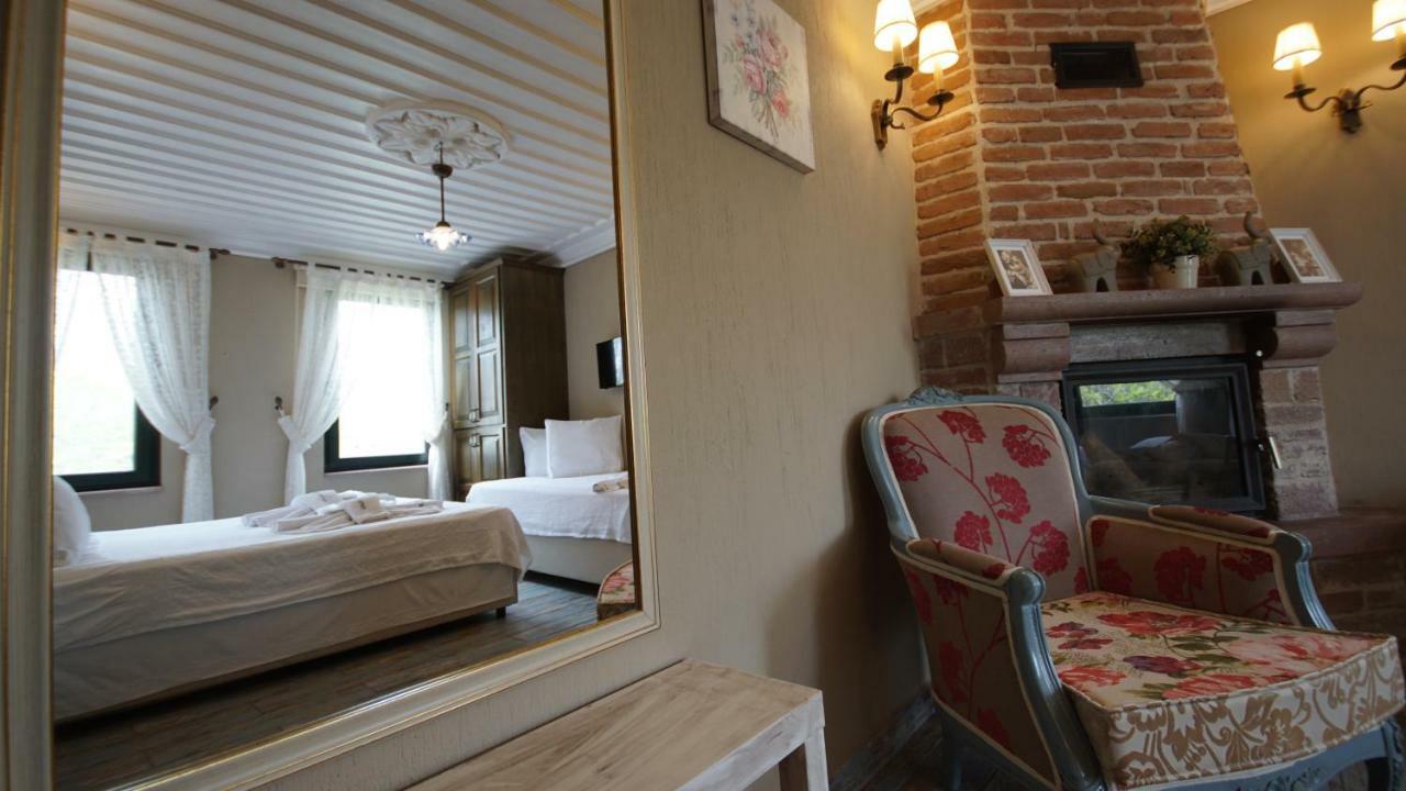 Hotel Fikretbey Konagi à Ayvalı Extérieur photo
