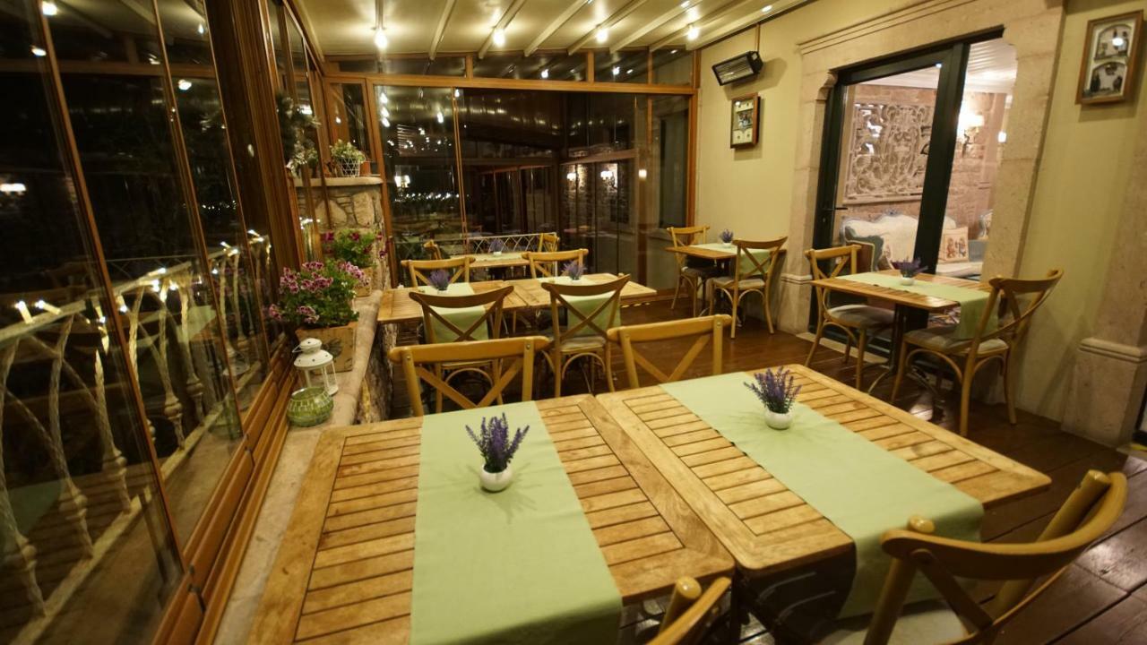 Hotel Fikretbey Konagi à Ayvalı Extérieur photo