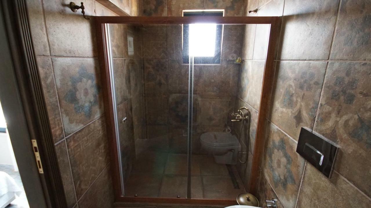 Hotel Fikretbey Konagi à Ayvalı Extérieur photo