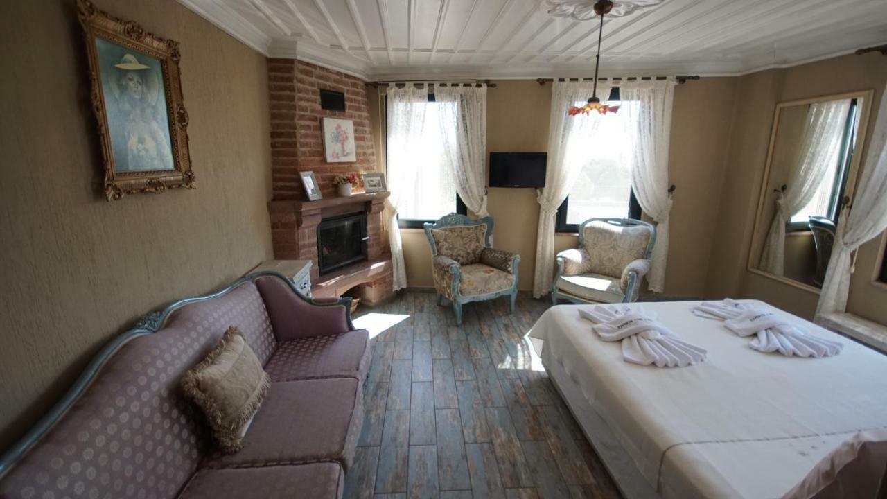 Hotel Fikretbey Konagi à Ayvalı Extérieur photo