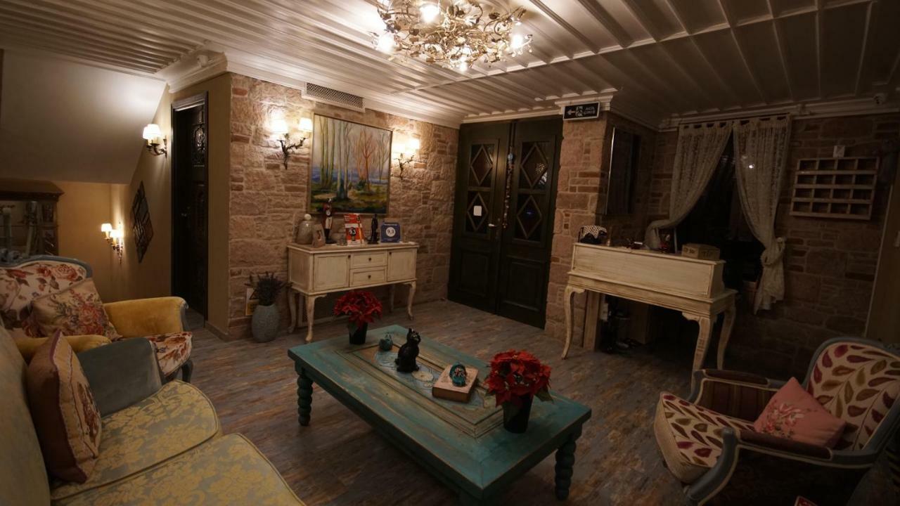 Hotel Fikretbey Konagi à Ayvalı Extérieur photo