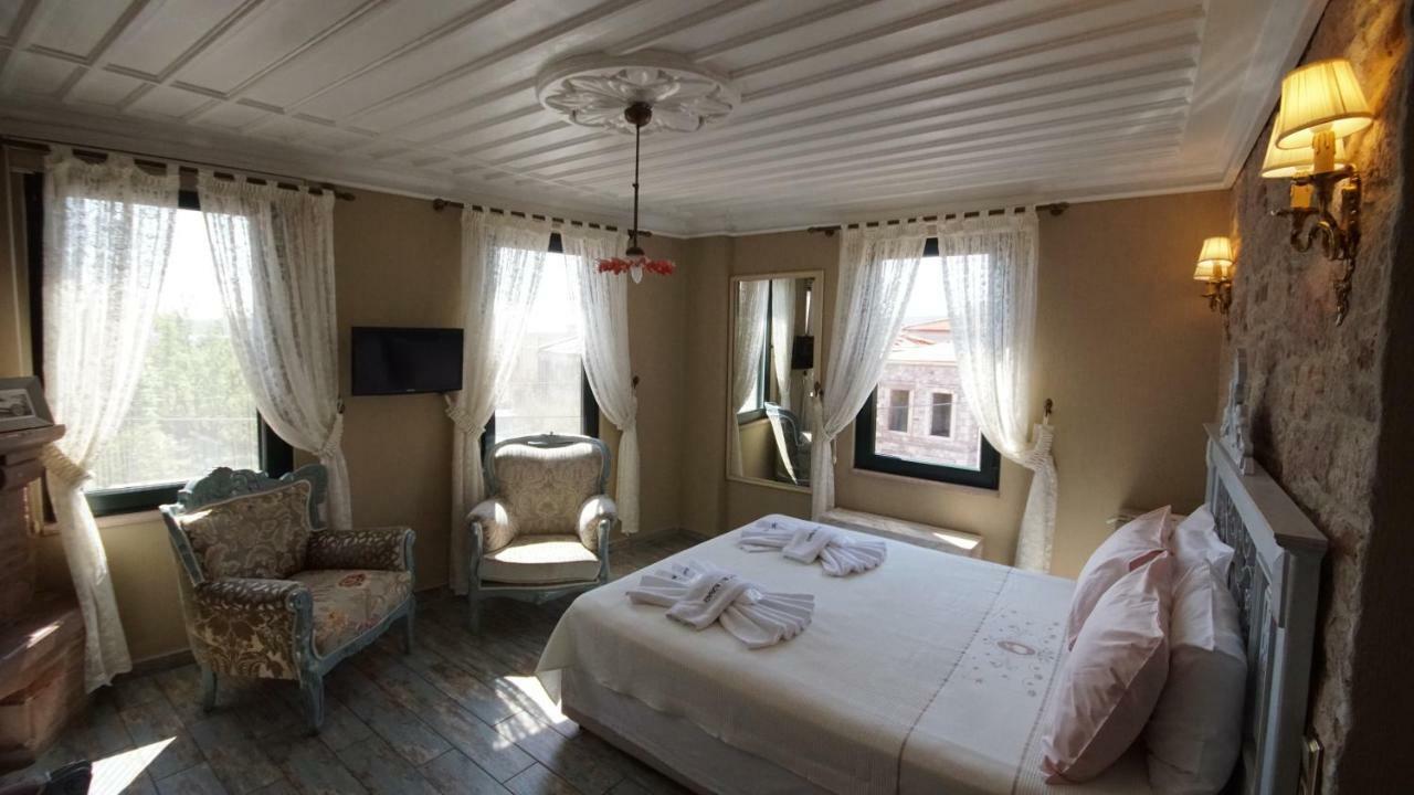 Hotel Fikretbey Konagi à Ayvalı Extérieur photo