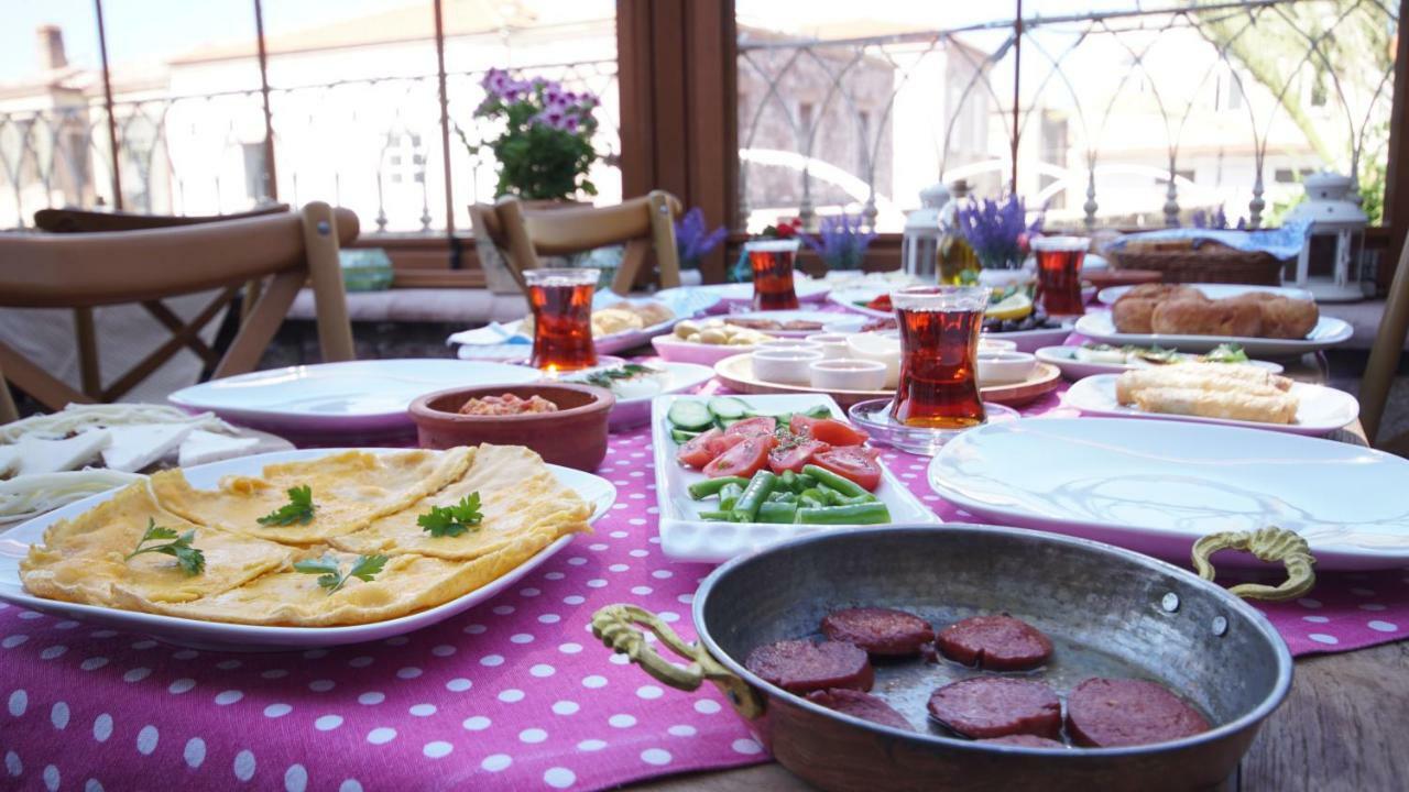 Hotel Fikretbey Konagi à Ayvalı Extérieur photo